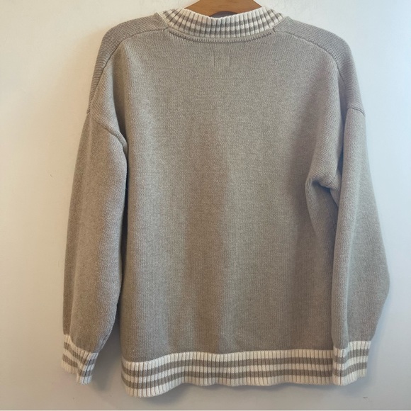 Gap Women’s V-neck button Cardigan Sweater Large - Picture 3 of 3